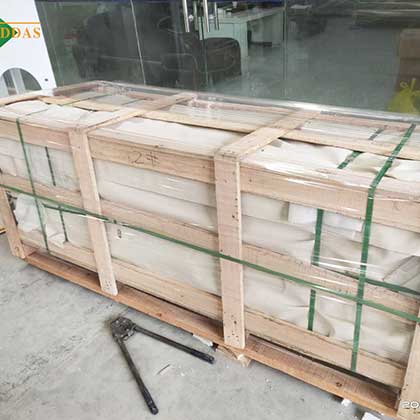 كونترتوب كلكتا من الزجاج النانوي الأبيض