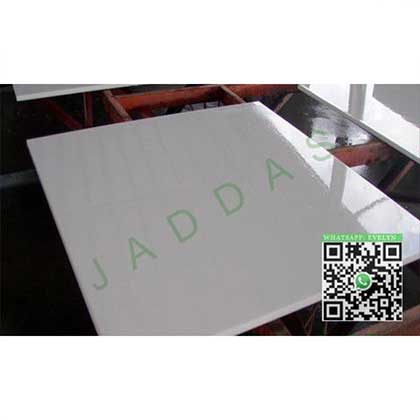 بلاط الأرضيات النانوية