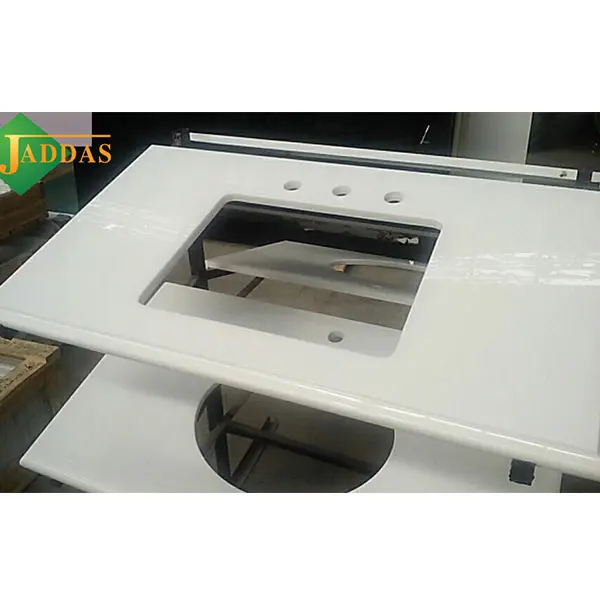 أبيض تبلور الزجاج الغرور